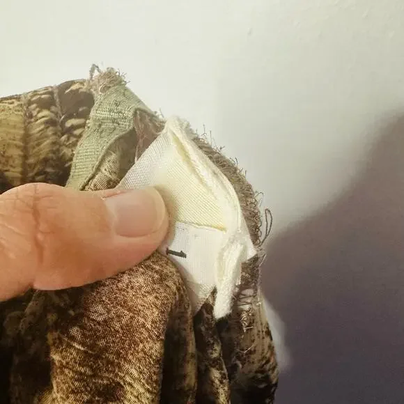 ENZA COSTA Snakeskin Tan Brown Printed Boho Loose Fit Shorts Size Small - Picture 4 of 8